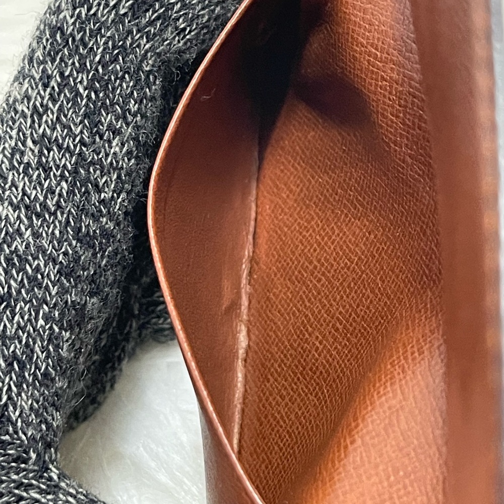 Card Case - Picture 13 of 16